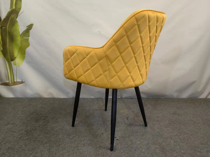 Трапезен стол Алба жълто кадифе