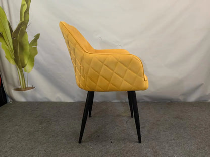 Трапезен стол Алба жълто кадифе