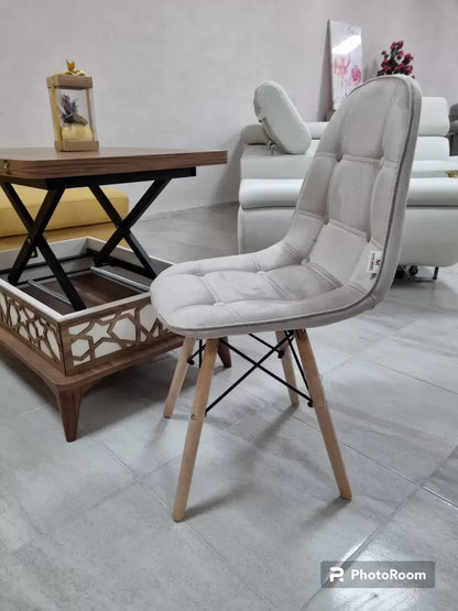 Трапезен стол Таня бежово кадифе