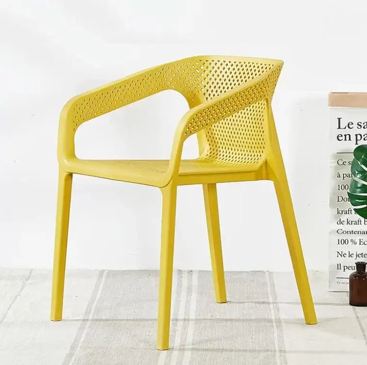 Столица полипропилен Деа жолта боја