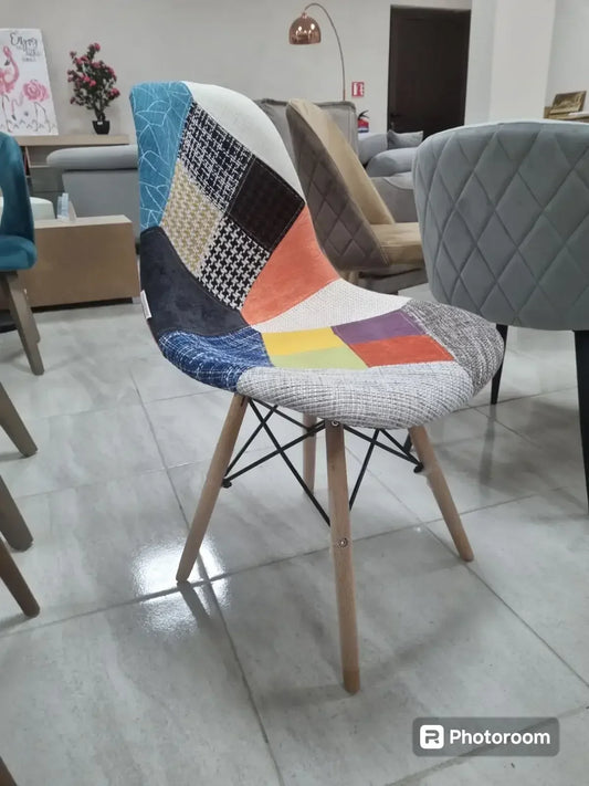 Трапезен стол Иви Пачуърк 1-дамаска,букови крака