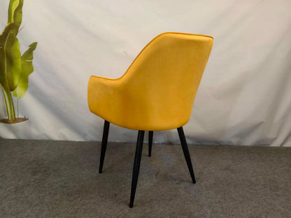 Трапезен стол ВМ313 – кадифе цвят старо злато