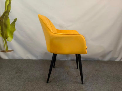 Трапезен стол ВМ313 – кадифе цвят старо злато